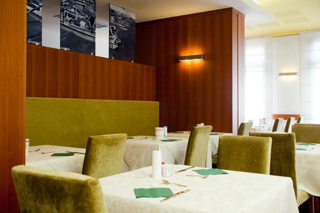 Hotel Vienna Lido di Jesolo Ngoại thất bức ảnh